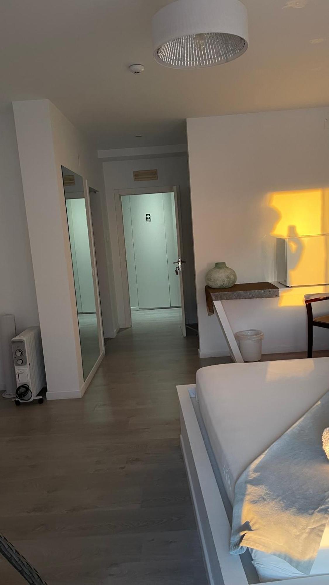 Brandao House Hostel Caparica Buitenkant foto